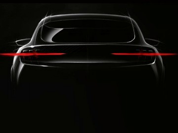Elektryczny crossover Ford Mustang Mach-E &ndash; przed premierą